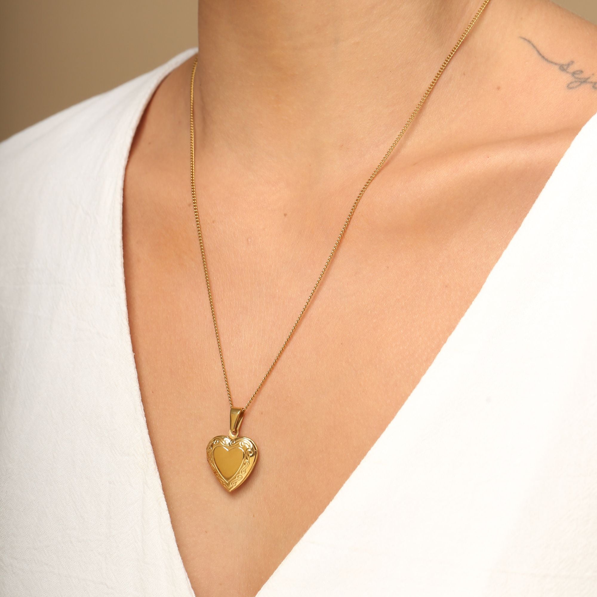 Julieta Scapular Necklace