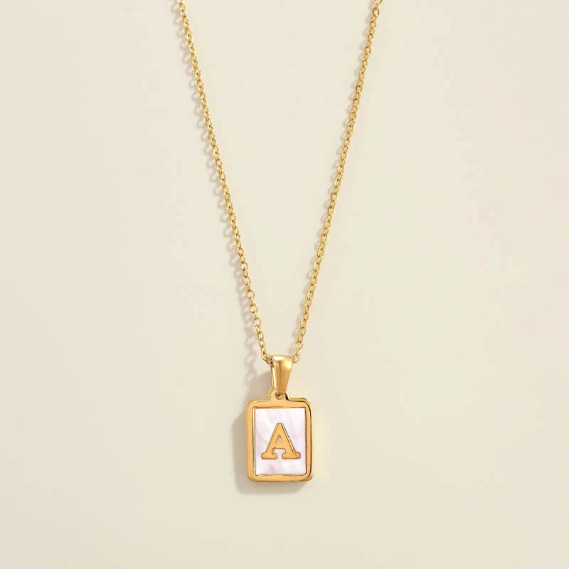 Madrepérola Letter Necklace