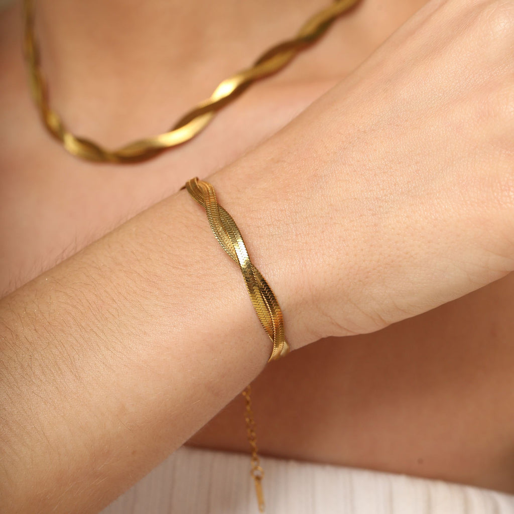 Twisted Betina Bracelet