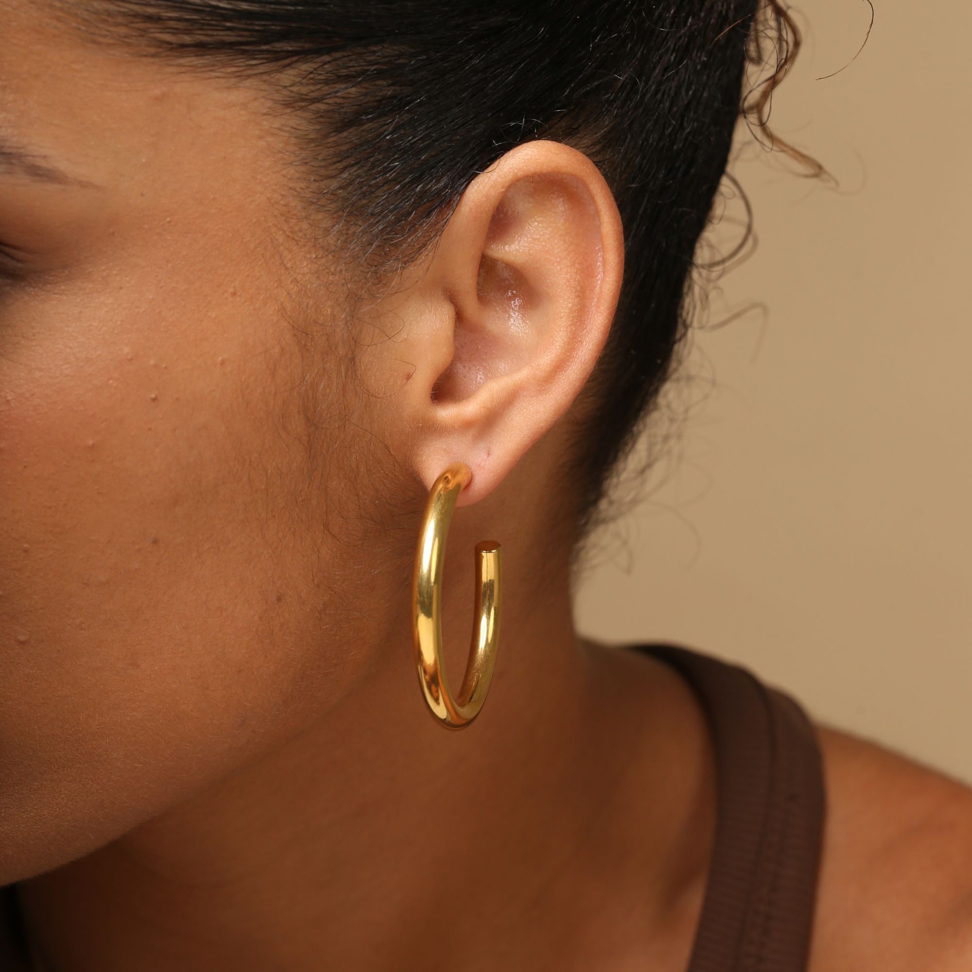 Medium Isabela Hoops