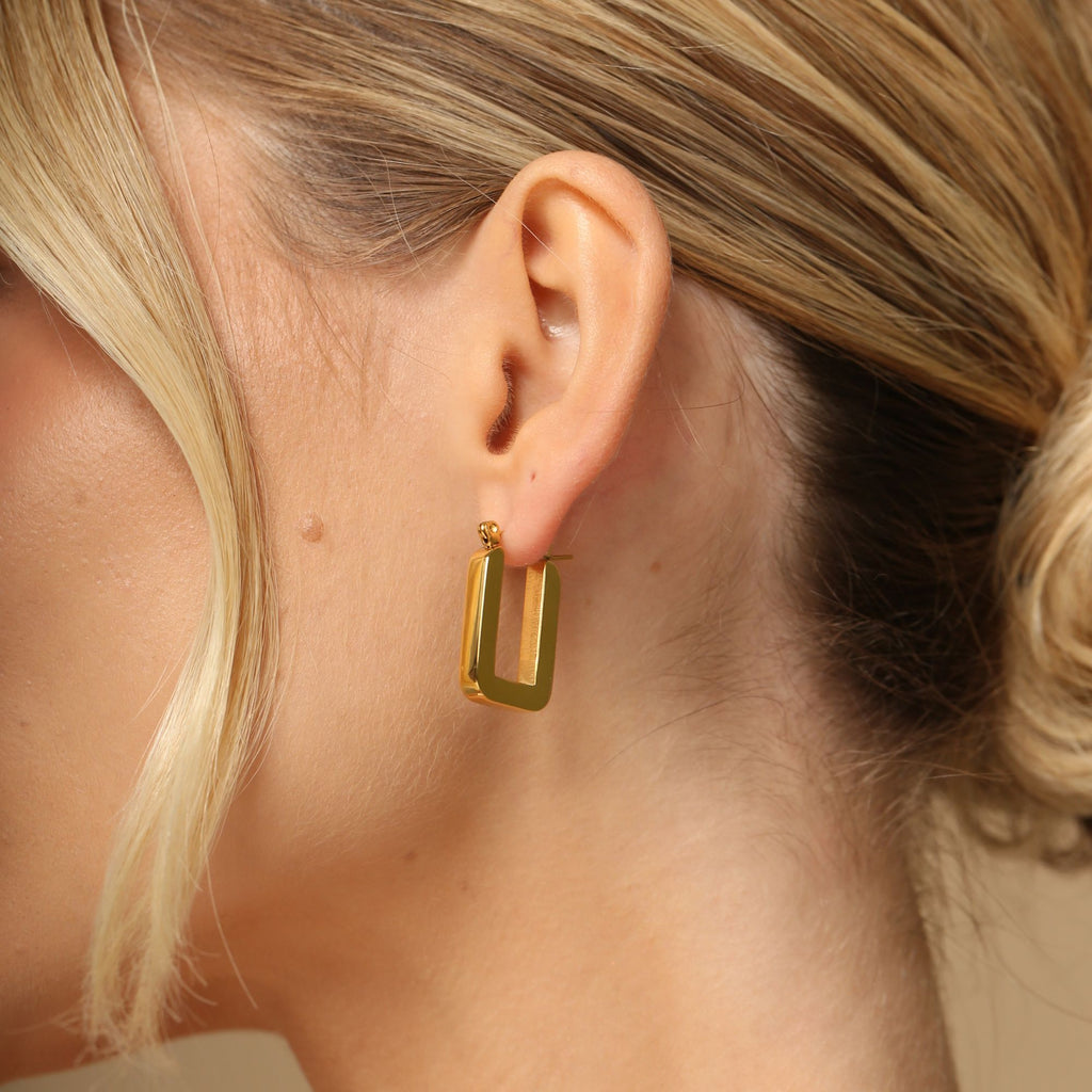 Jess Hoops