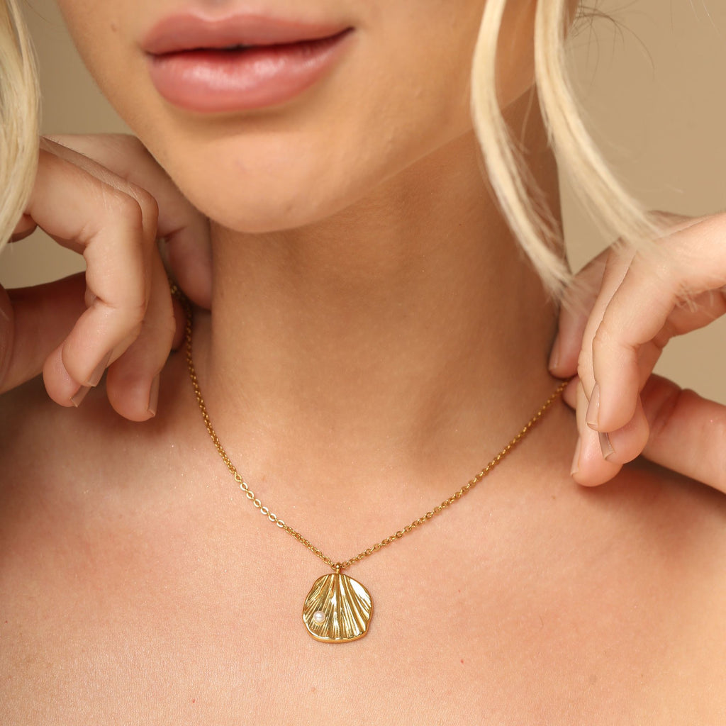 Yasmin Pearl Necklace