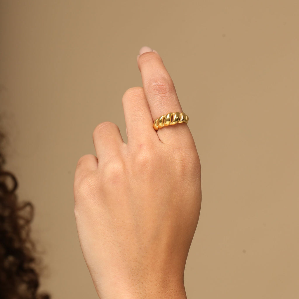 Antonietta Ring