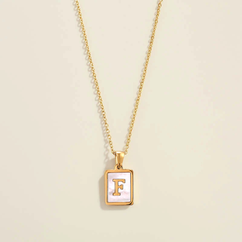 Madrepérola Letter Necklace