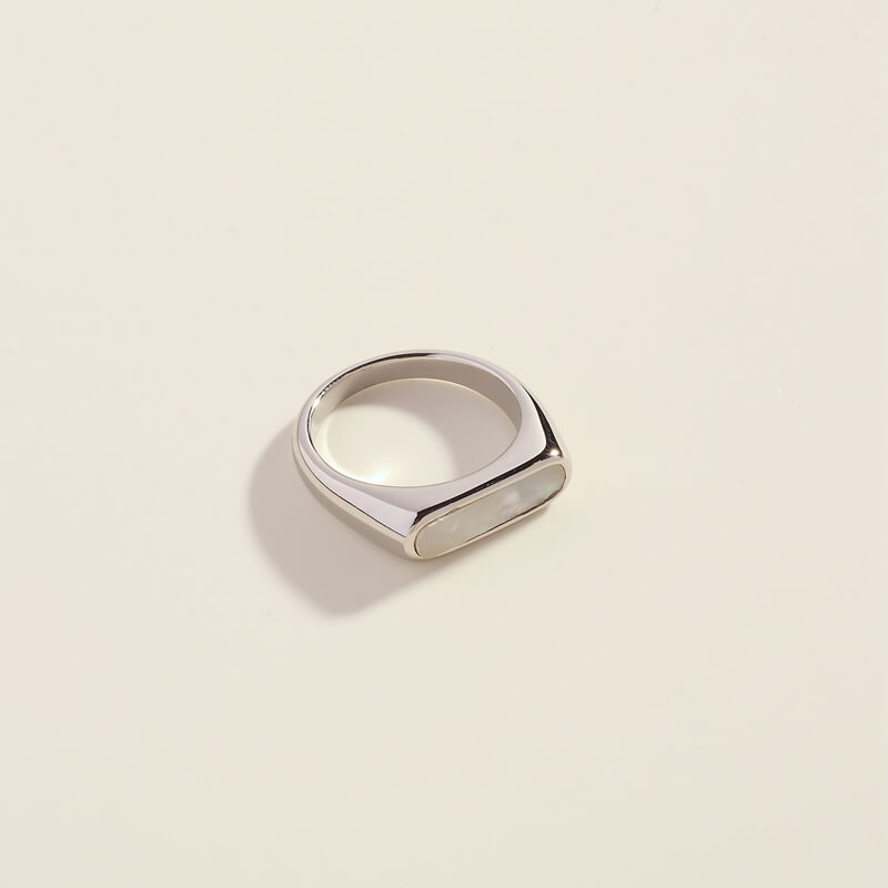 Silver Madrepérola Ring