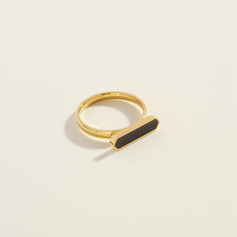 Black Drya Ring
