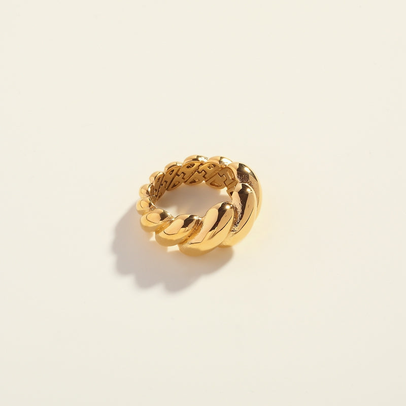 Bold Elizabeth Ring