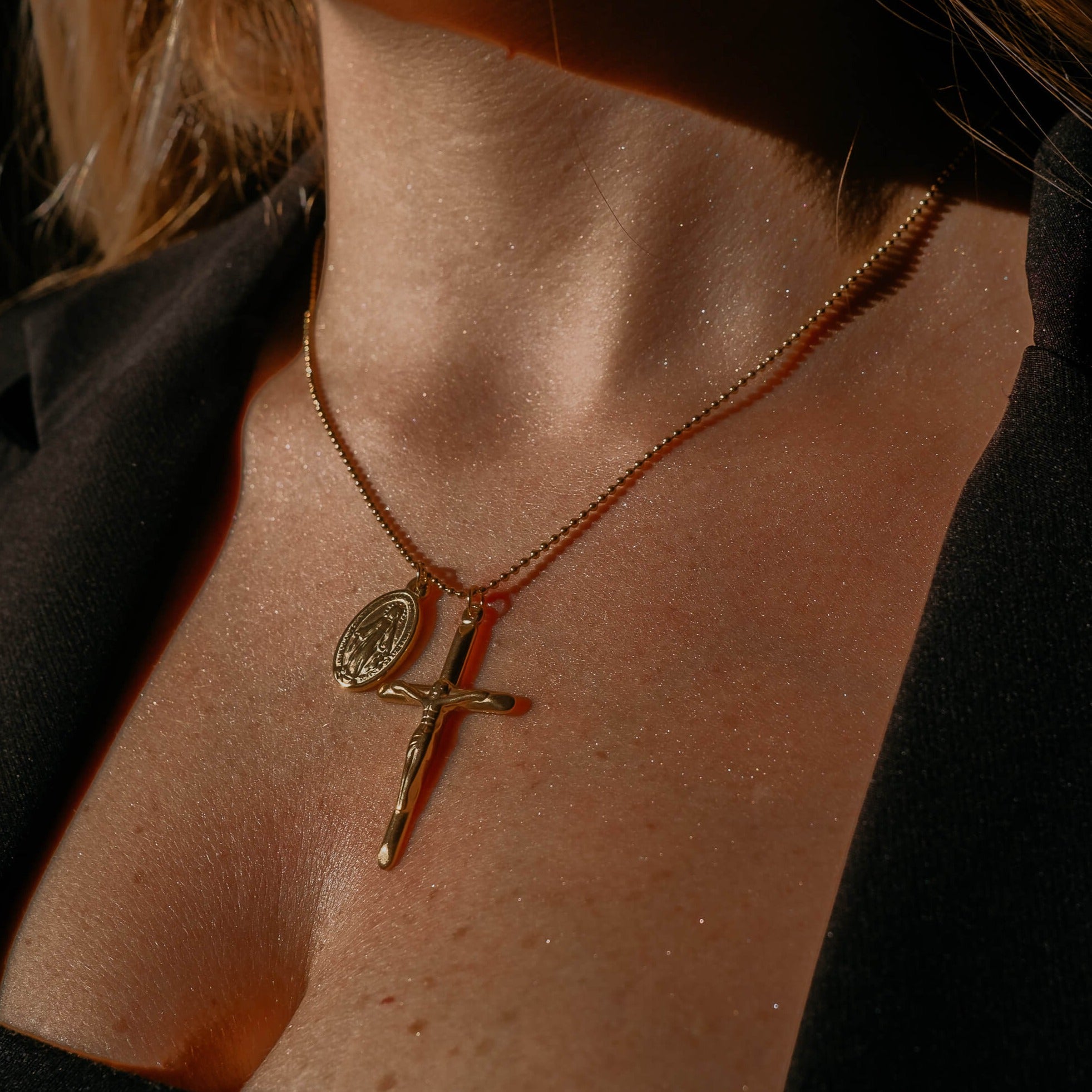 Crucifix Necklece